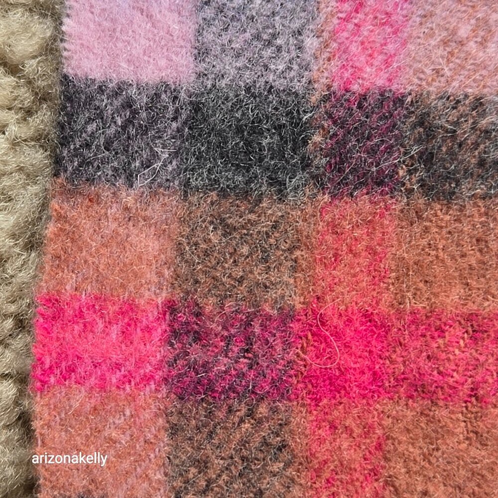 NWOT Amicale 100% Merino Wool Pink Plaid Scarf - Picture 5 of 8